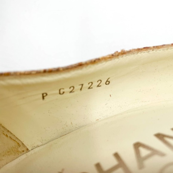 CHANEL Platform Pump Tan Tweed Straw Gold Leather CC Cap Toe Sz 37.5 / 7.5 US - Picture 10 of 12